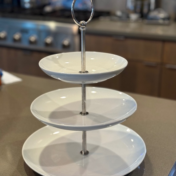 Pottery Barn 3-Tiered Serving Tray Great White Collection - Picture 1 of 4
